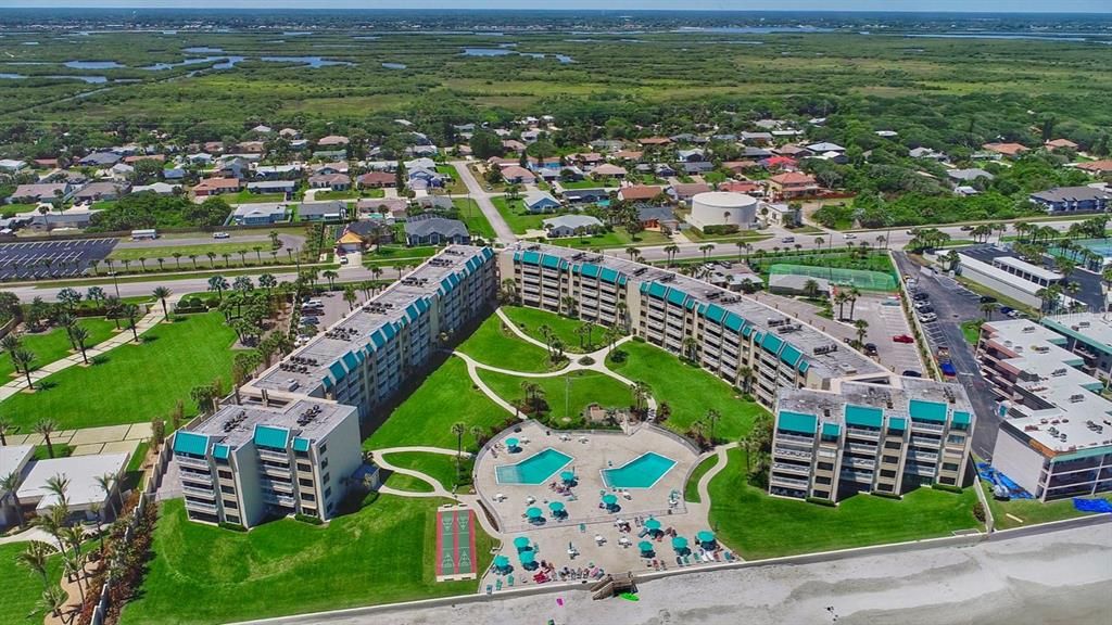 最近售出: $409,000 (1 贝兹, 2 浴室, 928 平方英尺)