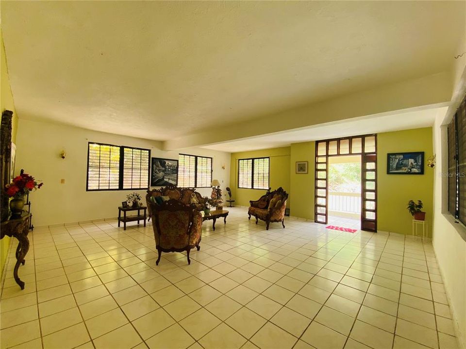 Vendido Recientemente: $128,000 (2 camas, 1 baños, 1776 Pies cuadrados)