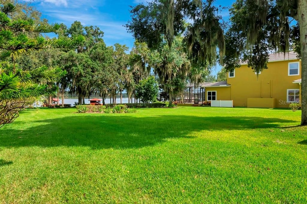 Recently Sold: $1,600,000 (4 beds, 2 baths, 3851 Square Feet)