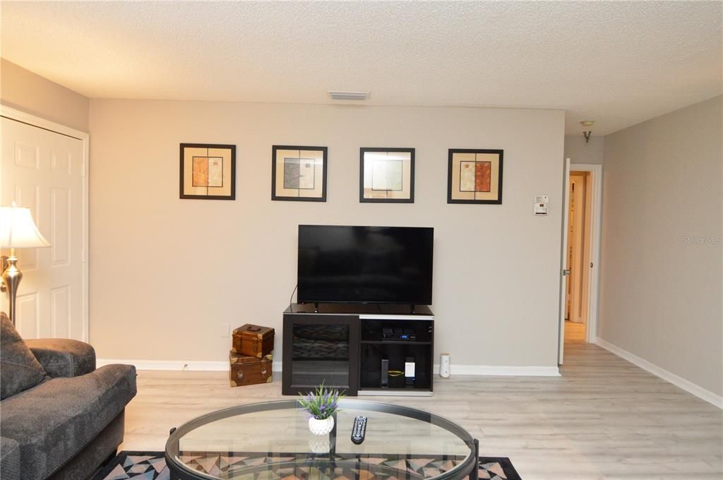 Recently Sold: $175,000 (2 beds, 2 baths, 1015 Square Feet)