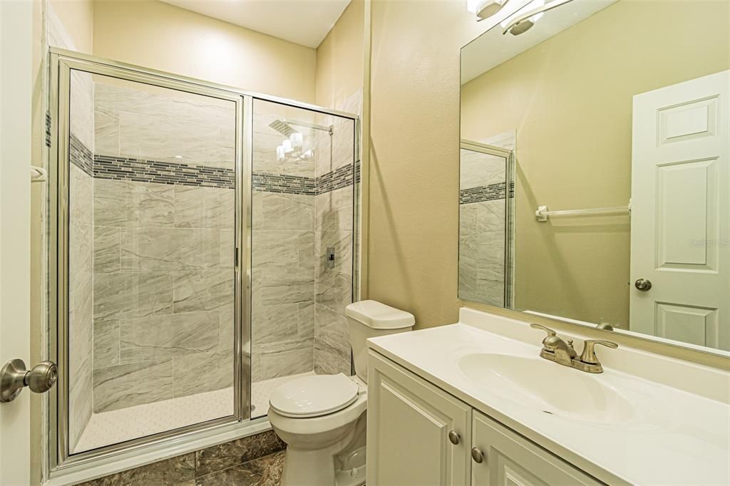 最近售出: $519,900 (4 贝兹, 3 浴室, 2616 平方英尺)
