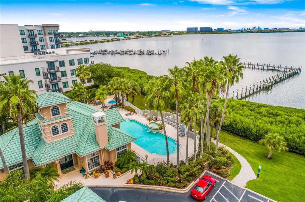 Relax by the pool with amazing waterfront views!