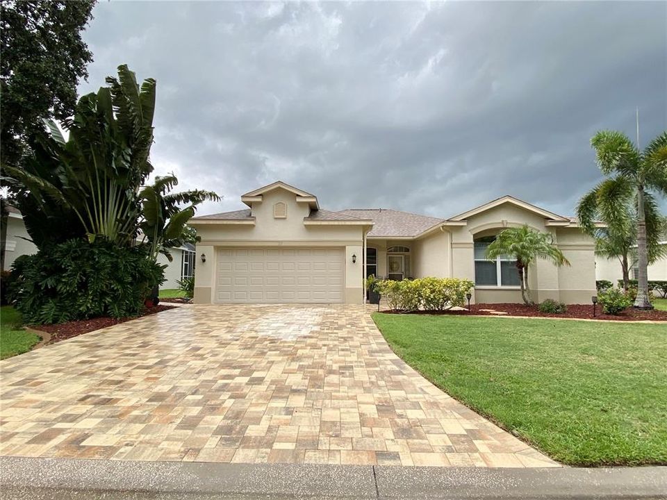 Recently Sold: $699,000 (3 beds, 2 baths, 1661 Square Feet)