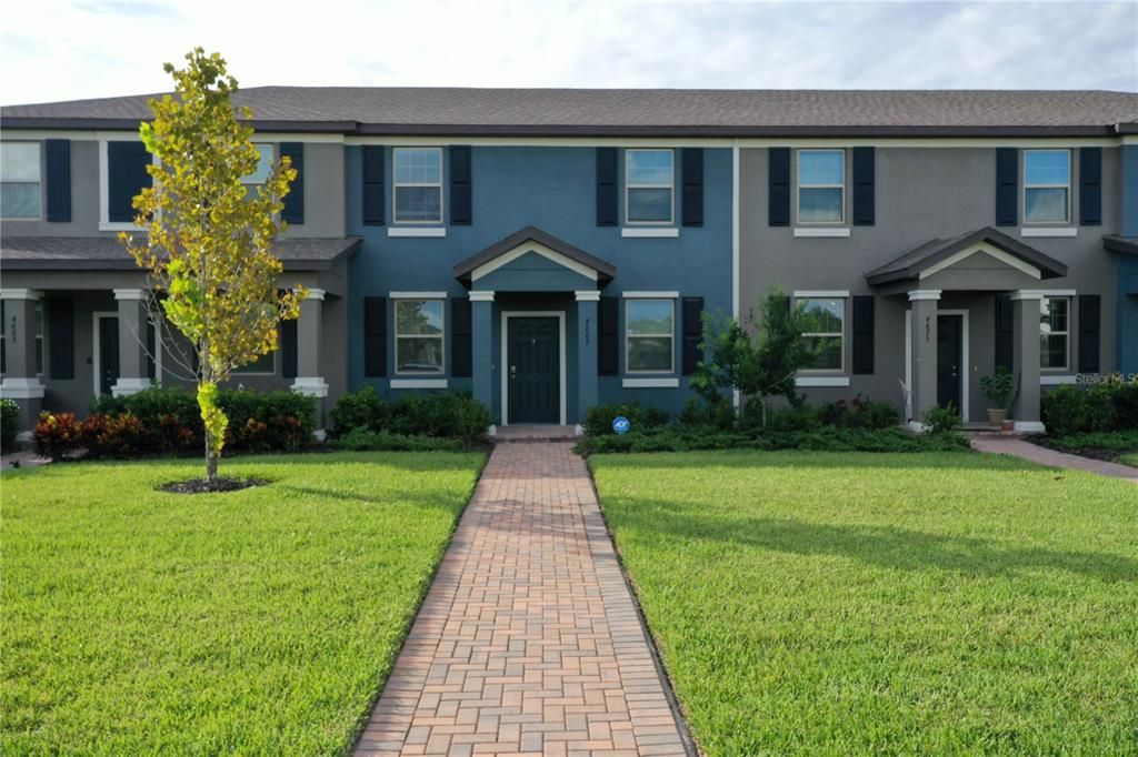 Recently Sold: $328,000 (3 beds, 2 baths, 1615 Square Feet)