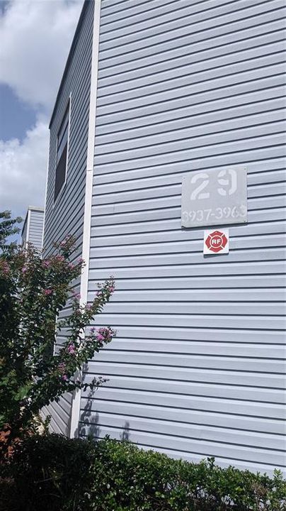 Recently Rented: $1,375 (2 beds, 2 baths, 820 Square Feet)