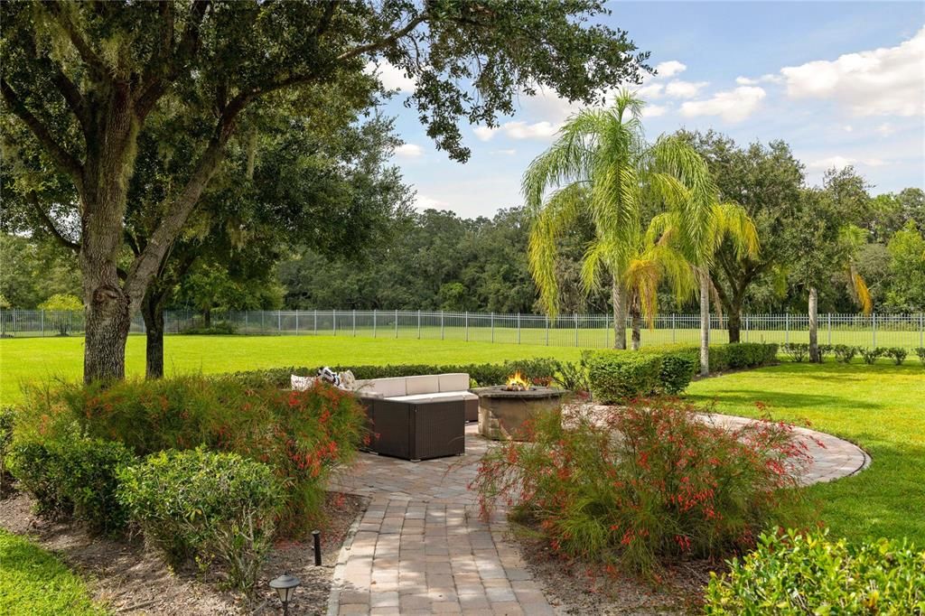 Recently Sold: $1,999,999 (5 beds, 3 baths, 6388 Square Feet)