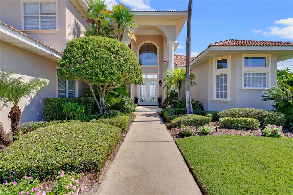 Recently Sold: $962,500 (5 beds, 4 baths, 4061 Square Feet)