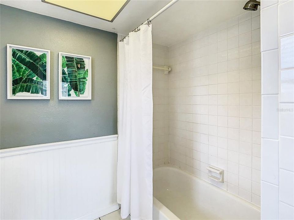 Недавно продано: $285,000 (3 спален, 2 ванн, 1395 Квадратных фут)
