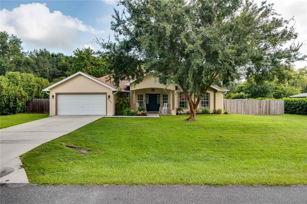 Recently Sold: $365,000 (4 beds, 2 baths, 2205 Square Feet)