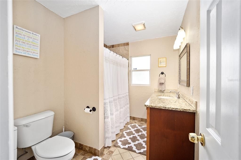 Recently Sold: $295,000 (3 beds, 2 baths, 2044 Square Feet)