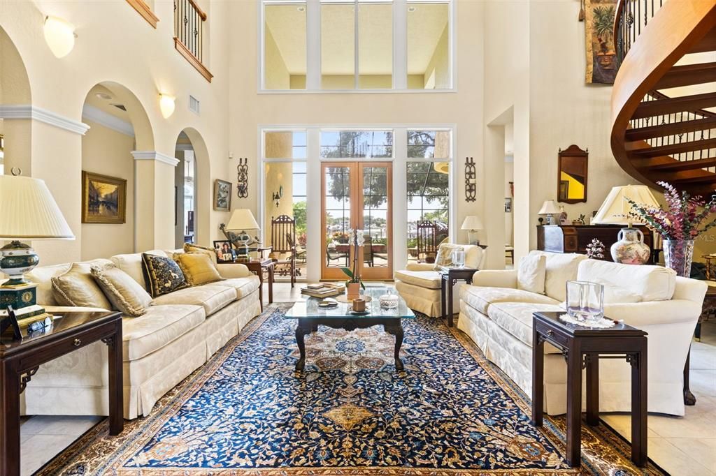 Recently Sold: $4,499,000 (5 beds, 4 baths, 5528 Square Feet)