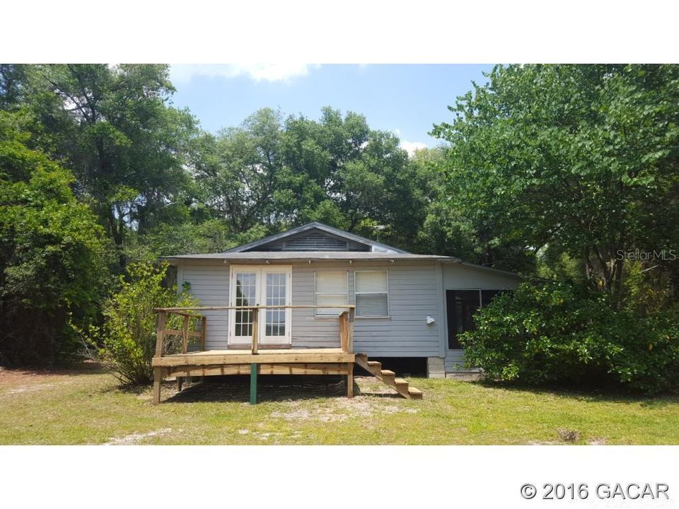 Recently Sold: $117,500 (3 beds, 1 baths, 924 Square Feet)