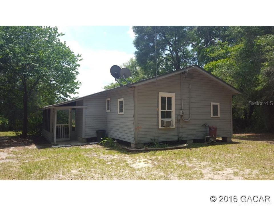 Recently Sold: $117,500 (3 beds, 1 baths, 924 Square Feet)