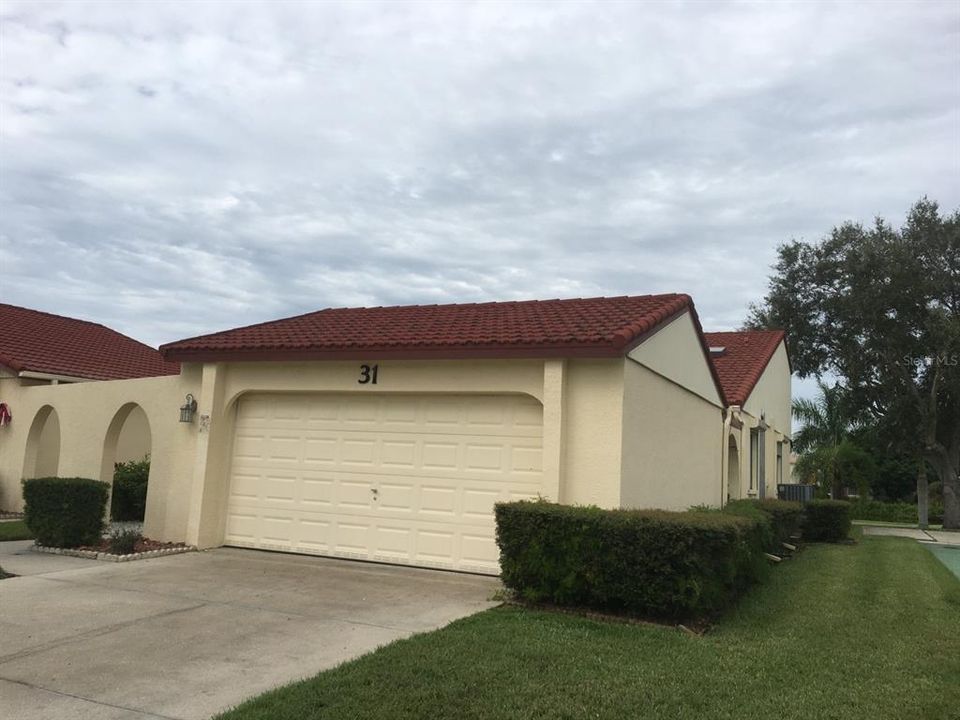 Recently Sold: $225,000 (2 beds, 2 baths, 1572 Square Feet)