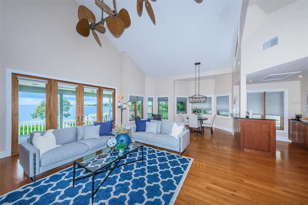 Recently Sold: $1,494,000 (4 beds, 4 baths, 3105 Square Feet)