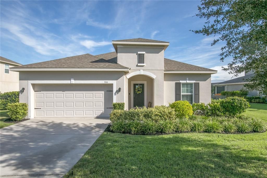 Recently Sold: $410,000 (4 beds, 2 baths, 1857 Square Feet)