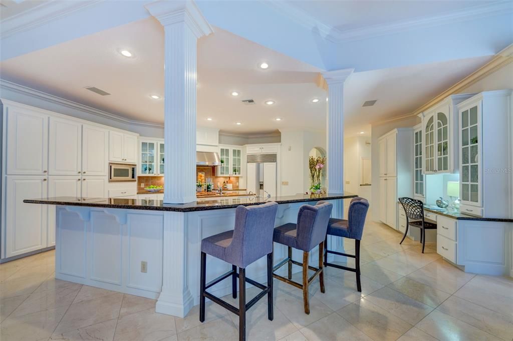 Recently Sold: $1,700,000 (4 beds, 5 baths, 5869 Square Feet)