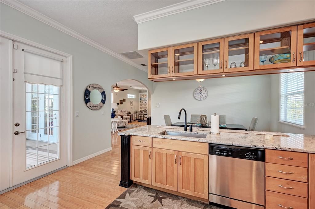 Recently Sold: $2,195,000 (3 beds, 2 baths, 2368 Square Feet)