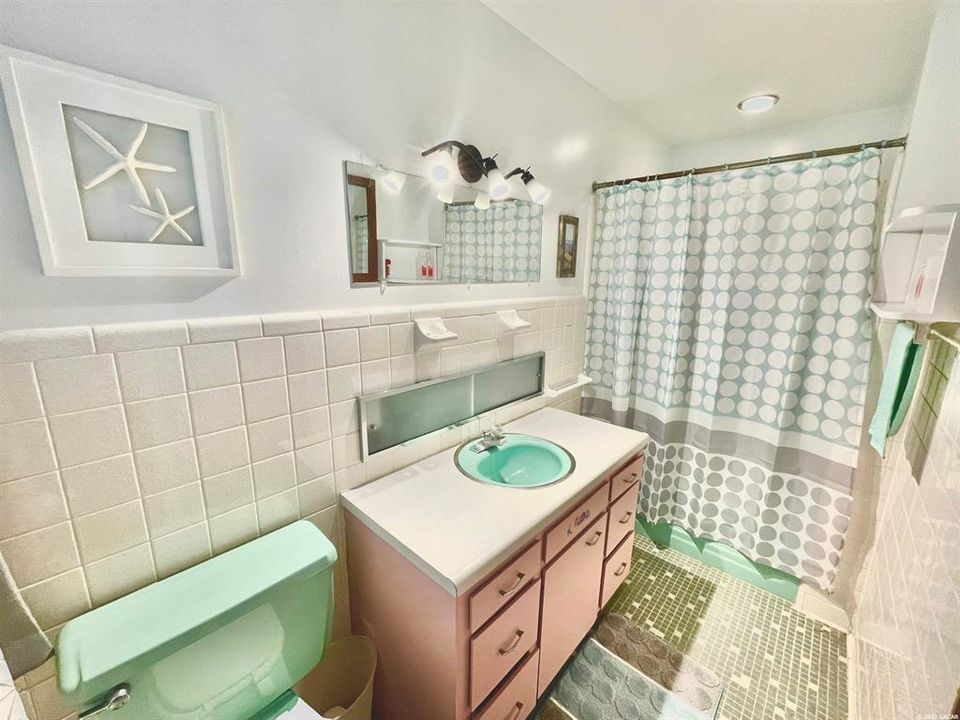 最近售出: $512,500 (3 贝兹, 2 浴室, 3261 平方英尺)