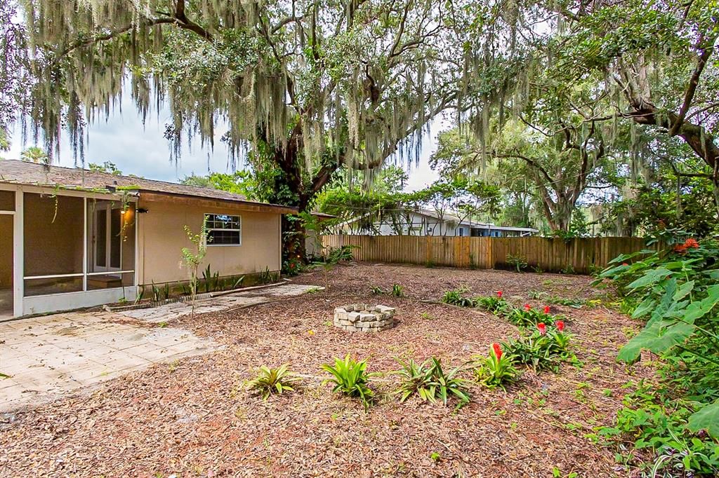 Recently Sold: $246,000 (4 beds, 2 baths, 1134 Square Feet)