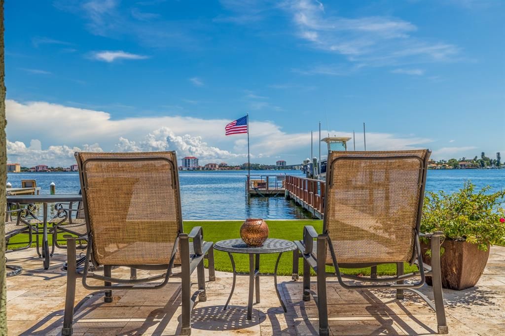 Recently Sold: $1,725,000 (3 beds, 2 baths, 1930 Square Feet)