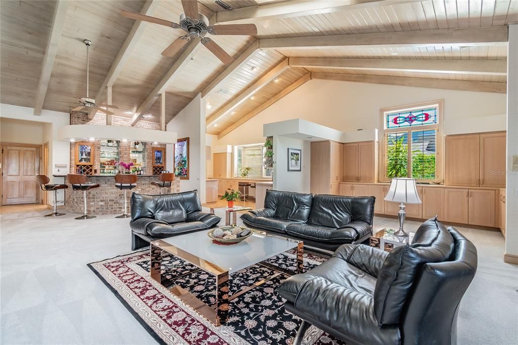 Recently Sold: $1,499,999 (5 beds, 3 baths, 5791 Square Feet)