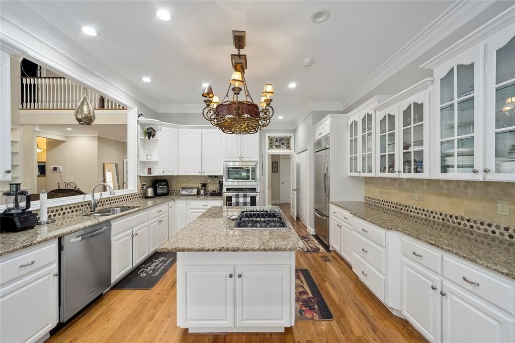 Recently Sold: $1,650,000 (6 beds, 5 baths, 6200 Square Feet)