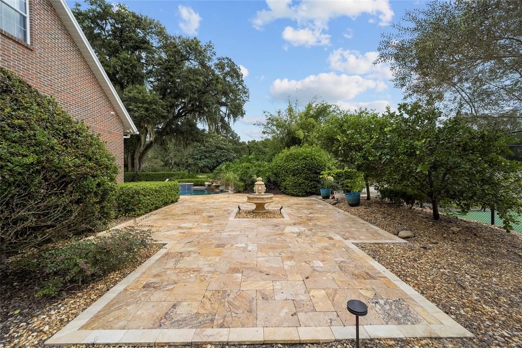 Recently Sold: $1,650,000 (6 beds, 5 baths, 6200 Square Feet)