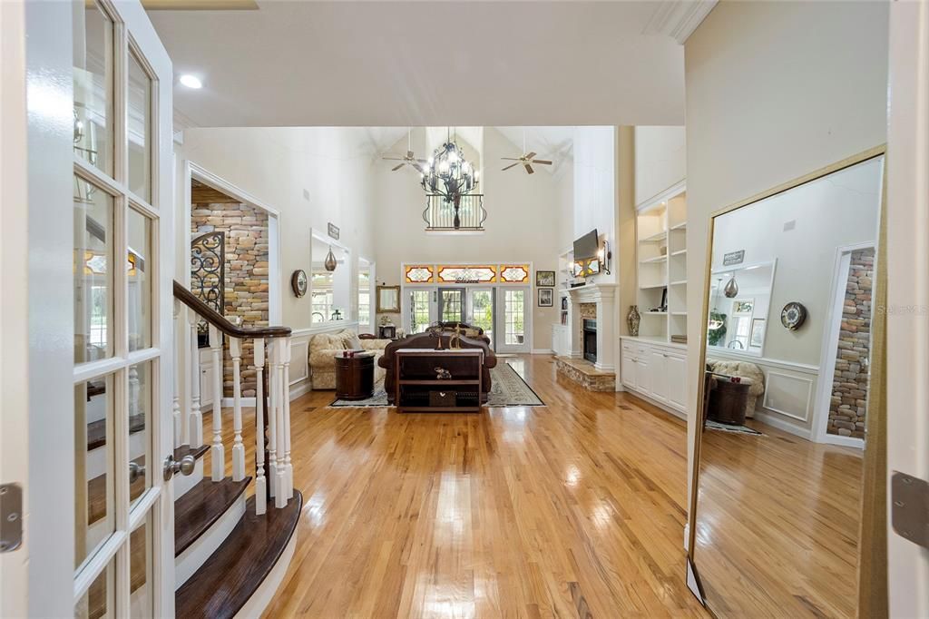 Recently Sold: $1,650,000 (6 beds, 5 baths, 6200 Square Feet)