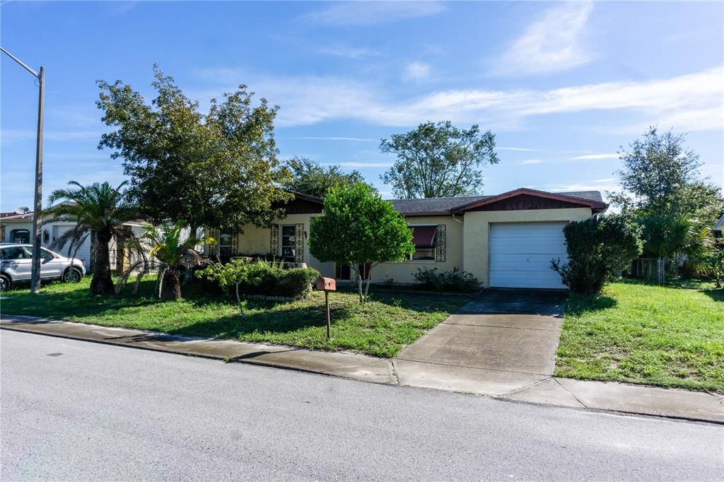 Recently Sold: $86,900 (2 beds, 2 baths, 888 Square Feet)