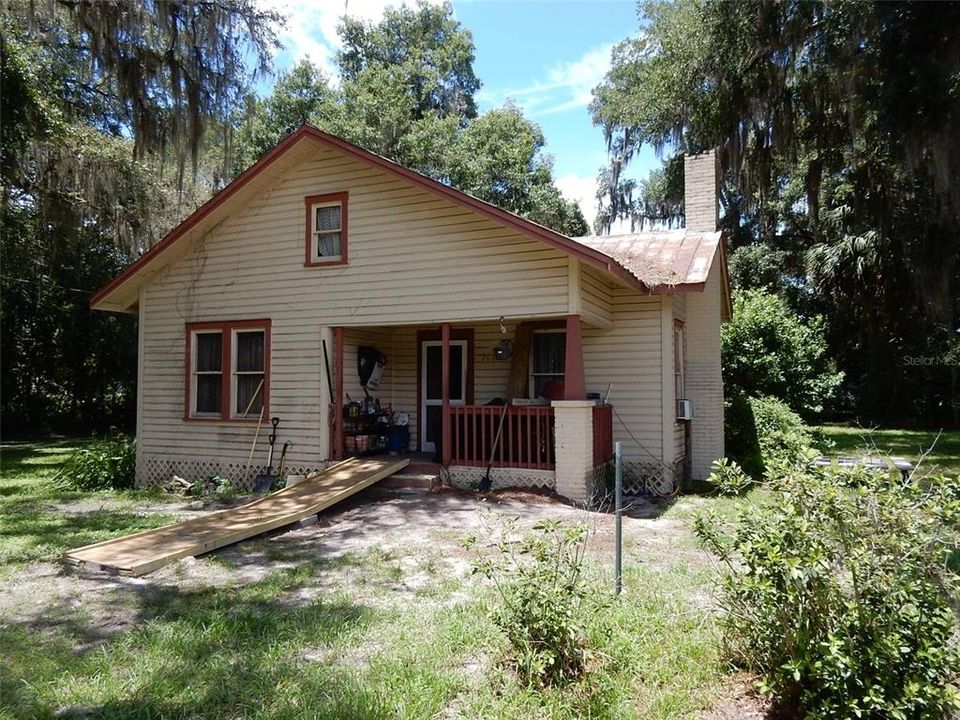 Recently Sold: $75,000 (2 beds, 1 baths, 1078 Square Feet)