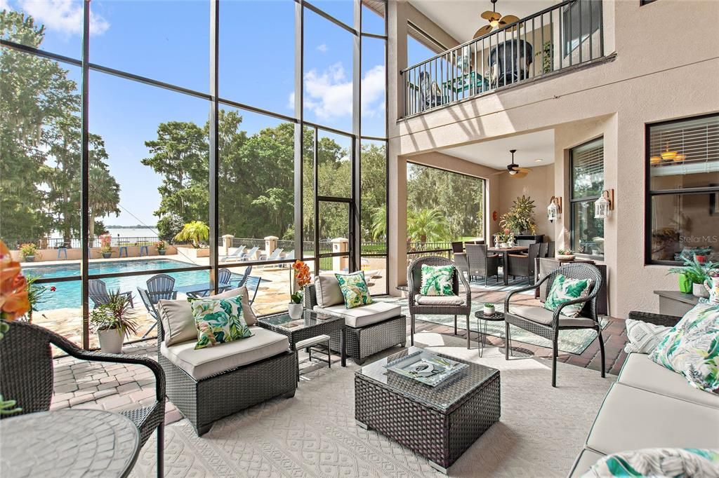 Recently Sold: $1,500,000 (4 beds, 3 baths, 3610 Square Feet)