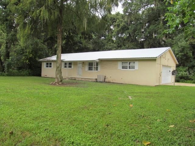 Recently Sold: $150,000 (3 beds, 2 baths, 1488 Square Feet)
