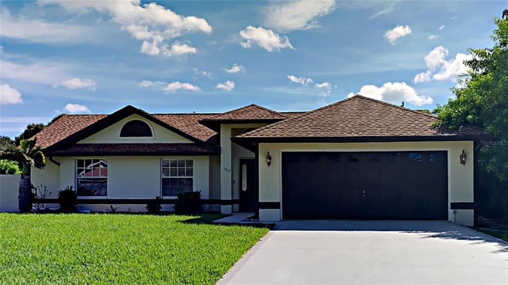 Vendido Recientemente: $434,900 (3 camas, 2 baños, 1545 Pies cuadrados)