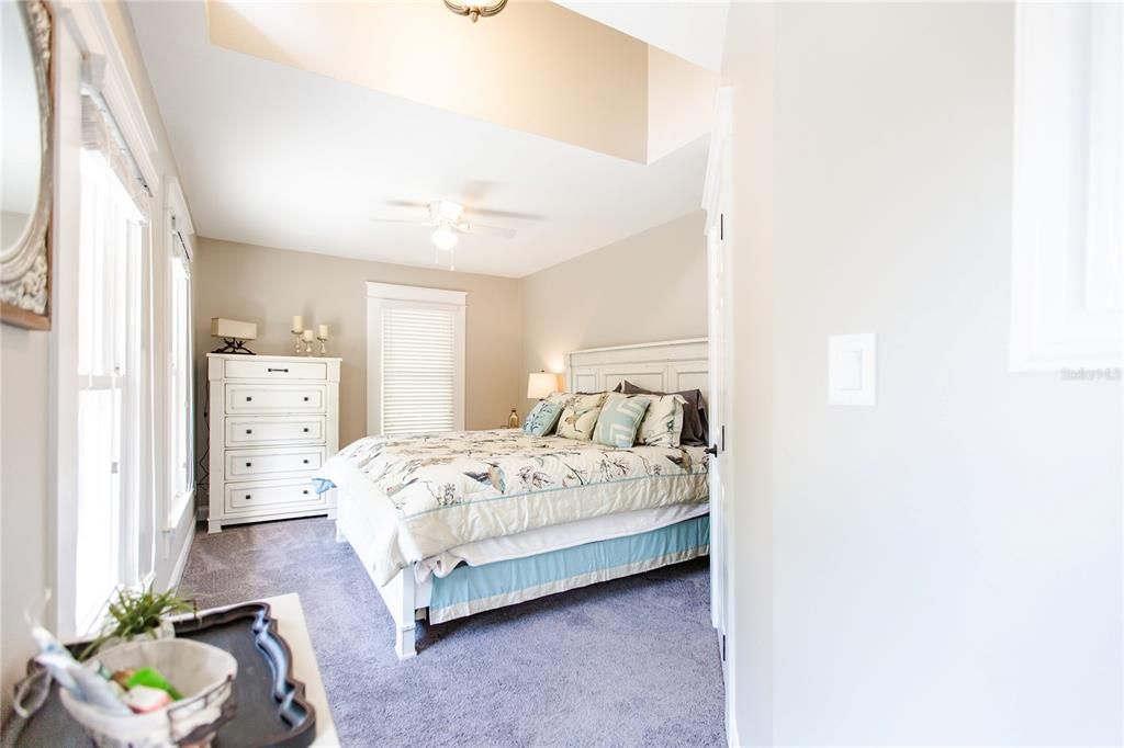 Recently Sold: $500,000 (3 beds, 2 baths, 1832 Square Feet)