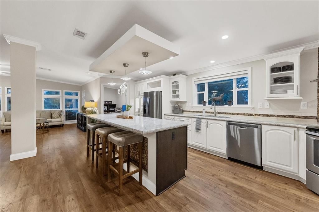 Recently Sold: $850,000 (4 beds, 3 baths, 3031 Square Feet)