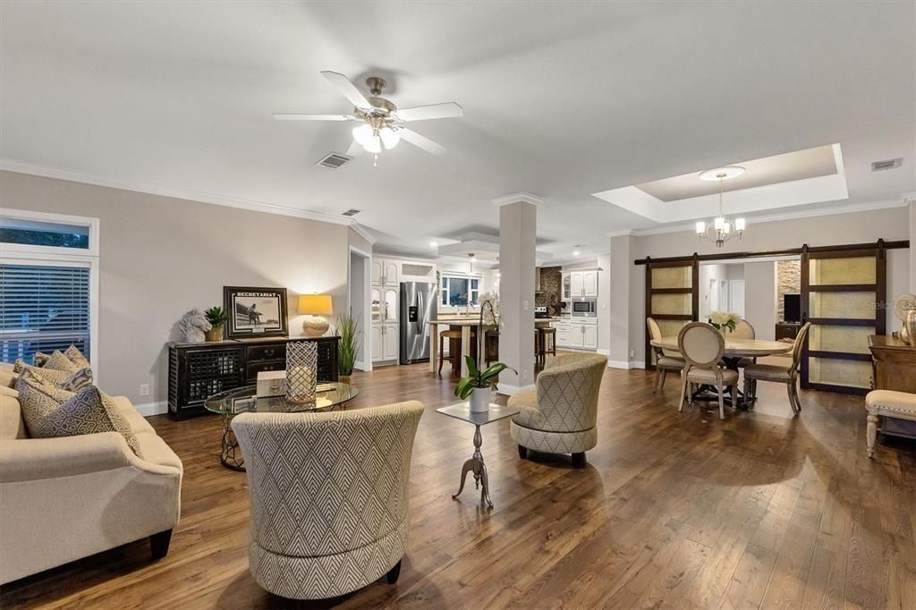Recently Sold: $850,000 (4 beds, 3 baths, 3031 Square Feet)