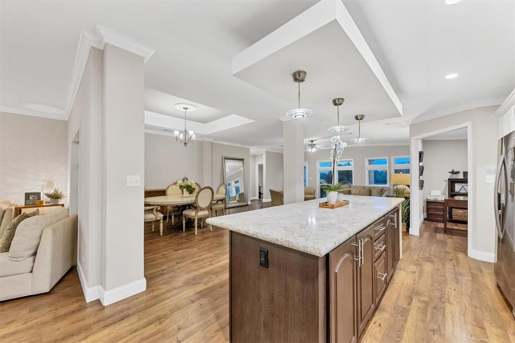 Recently Sold: $850,000 (4 beds, 3 baths, 3031 Square Feet)