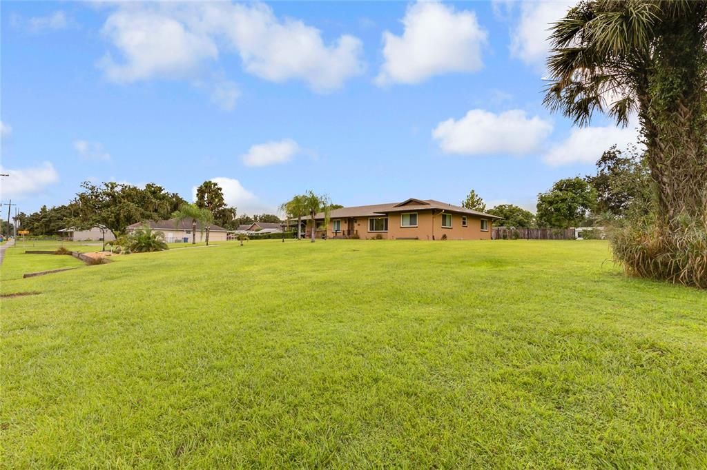 Recently Sold: $410,000 (5 beds, 3 baths, 4050 Square Feet)