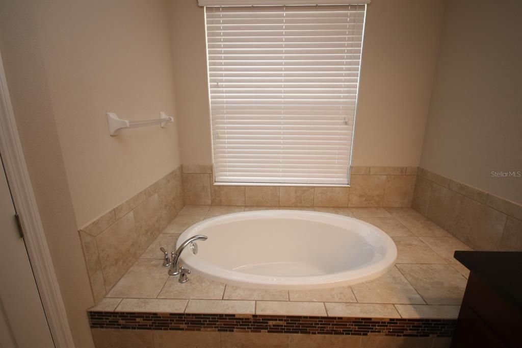 Недавно арендовано: $2,395 (3 спален, 2 ванн, 2050 Квадратных фут)