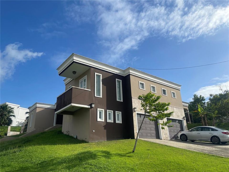 Recently Sold: $347,900 (4 beds, 4 baths, 3500 Square Feet)