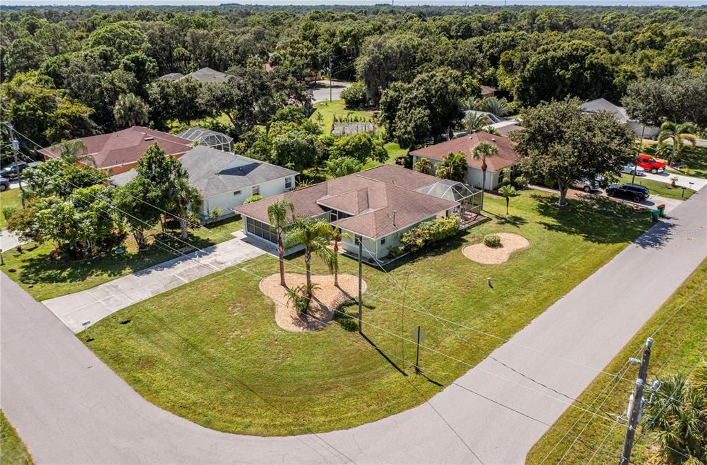 CORNER LOT .23 acres on a cul-de-sac road!!