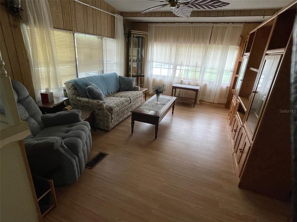 Vendido Recientemente: $41,500 (2 camas, 1 baños, 672 Pies cuadrados)