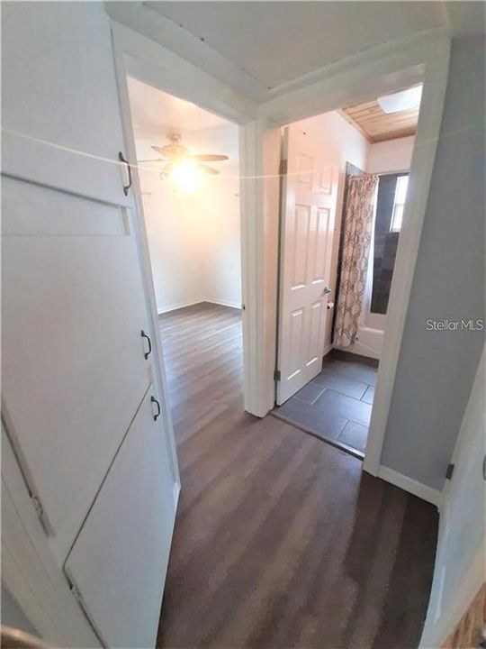 Recently Rented: $2,000 (3 beds, 1 baths, 988 Square Feet)
