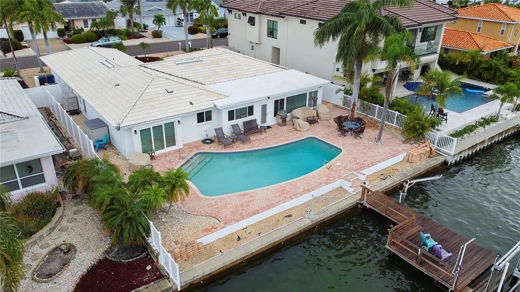 Recently Sold: $1,200,000 (3 beds, 3 baths, 2408 Square Feet)
