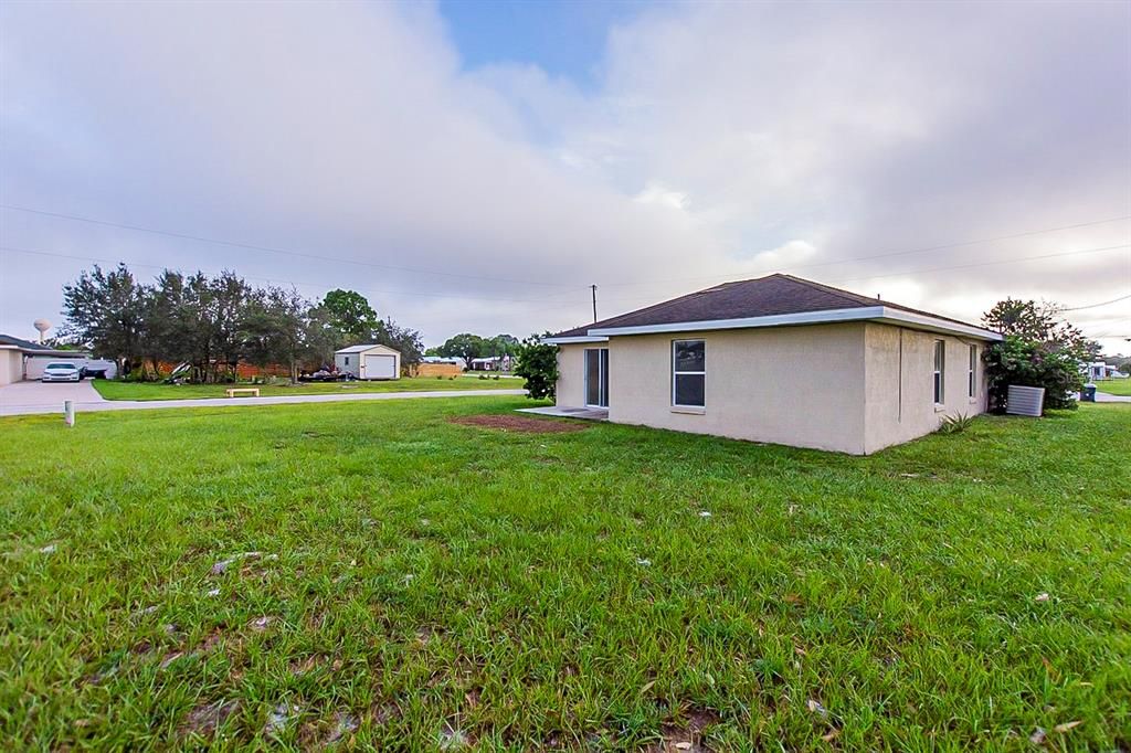 Recently Sold: $195,000 (3 beds, 2 baths, 1181 Square Feet)
