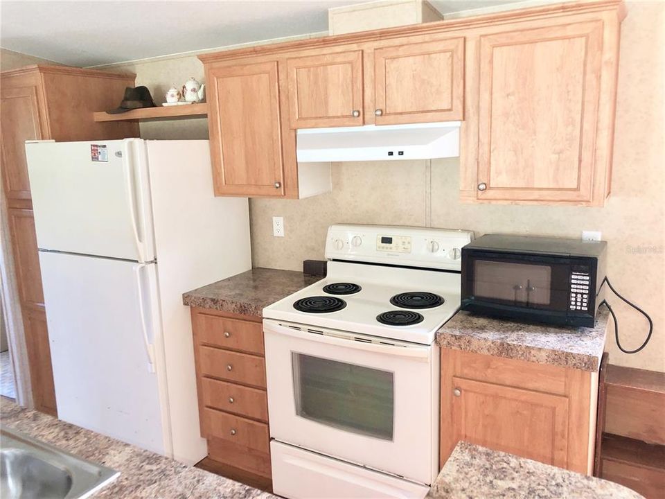 Recently Sold: $175,000 (3 beds, 2 baths, 960 Square Feet)