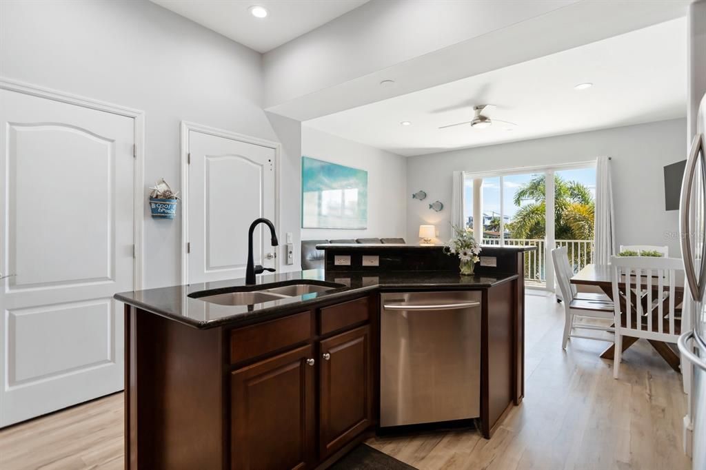 Recently Sold: $1,399,000 (3 beds, 3 baths, 2241 Square Feet)