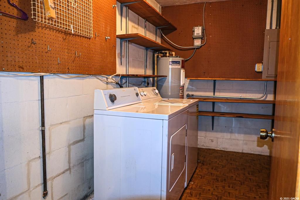 Vendido Recientemente: $140,000 (3 camas, 1 baños, 1056 Pies cuadrados)