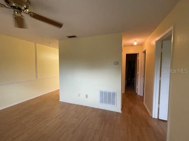 Recently Rented: $1,100 (2 beds, 1 baths, 780 Square Feet)